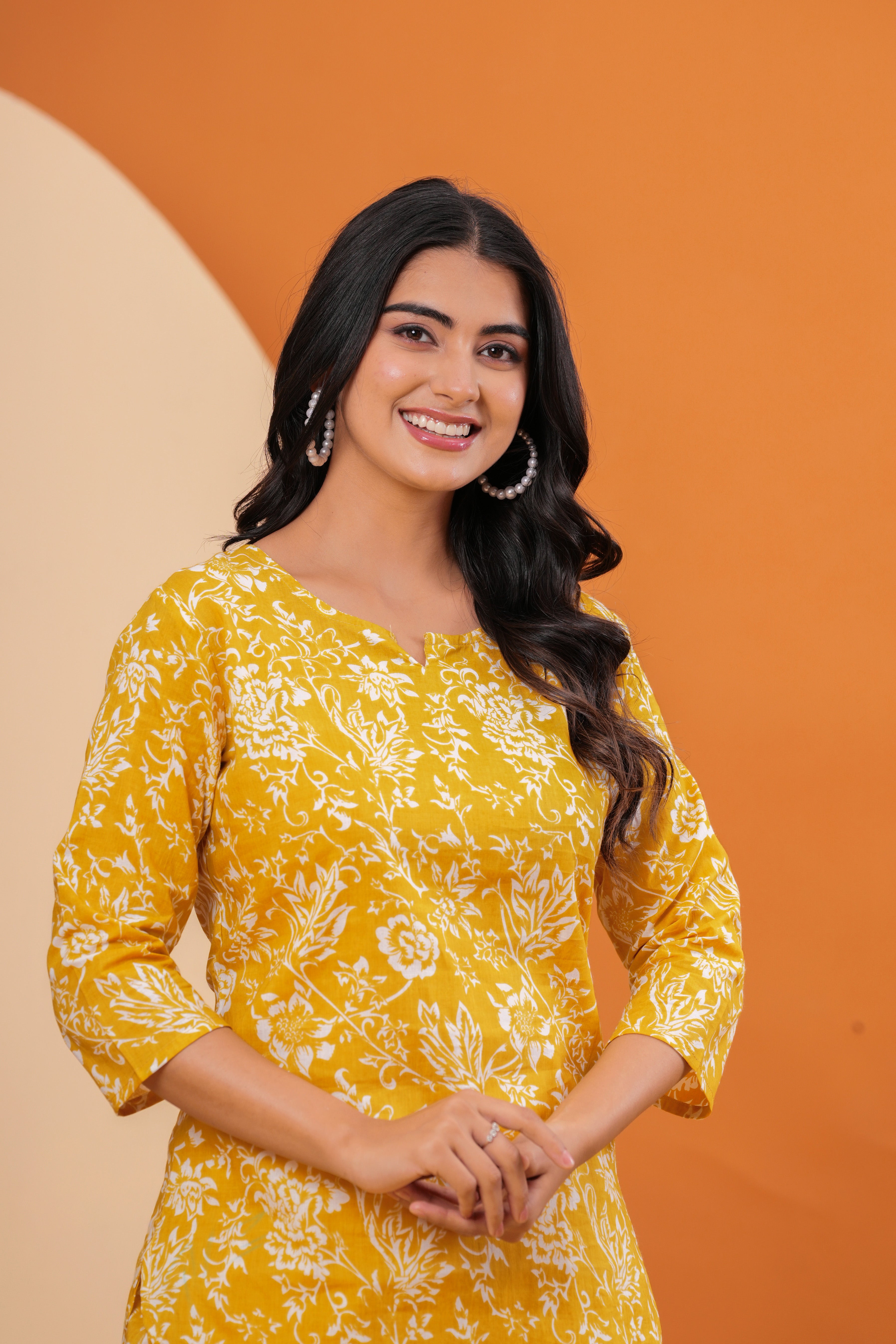 MEERA FAB Women Printed V-Neck Pure Cotton Tunic with Trousers Co-Ords Set