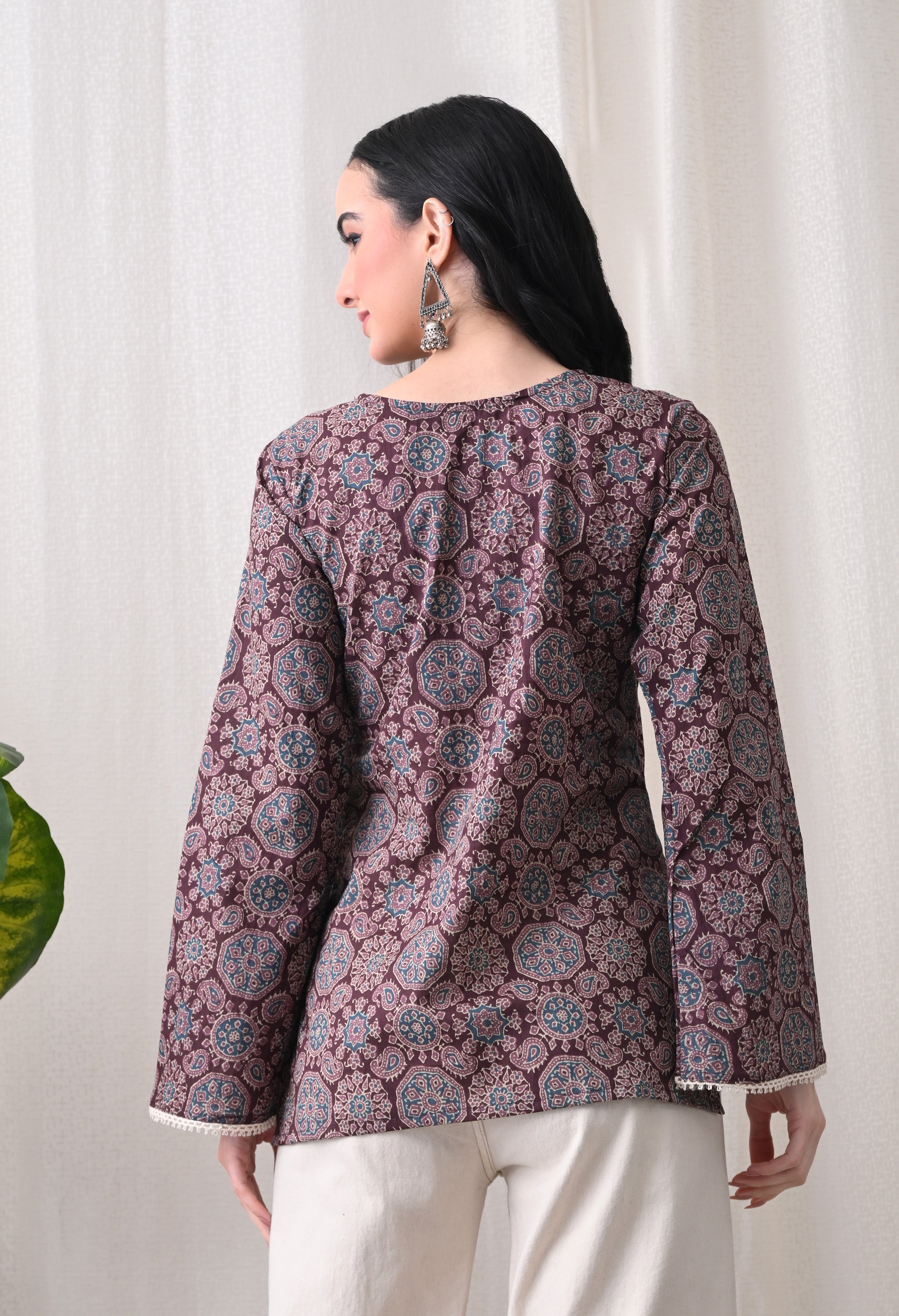 MEERA FAB Women's Floral Printed Cotton Short Kurta Square Neck