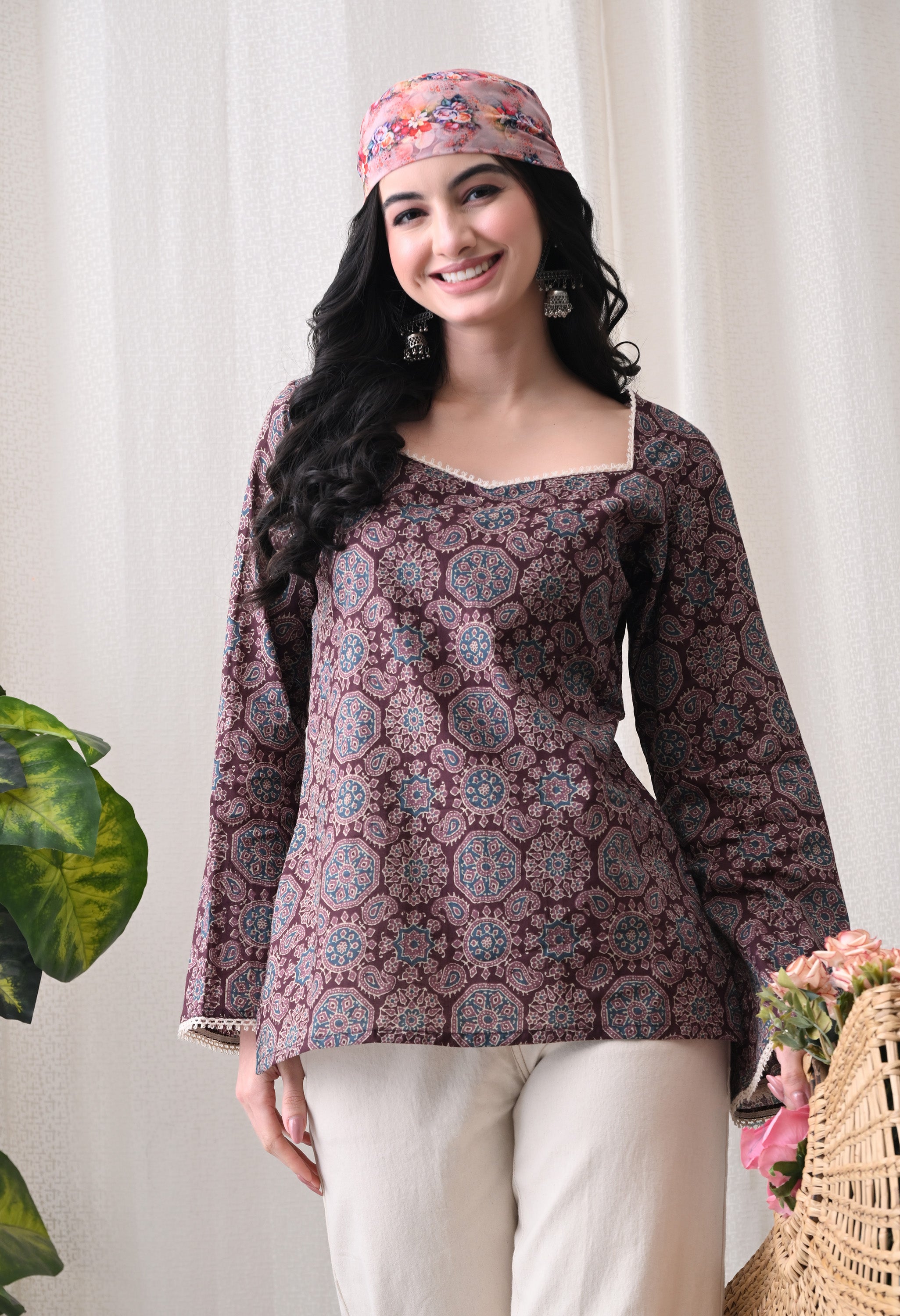 MEERA FAB Women's Floral Printed Cotton Short Kurta Square Neck