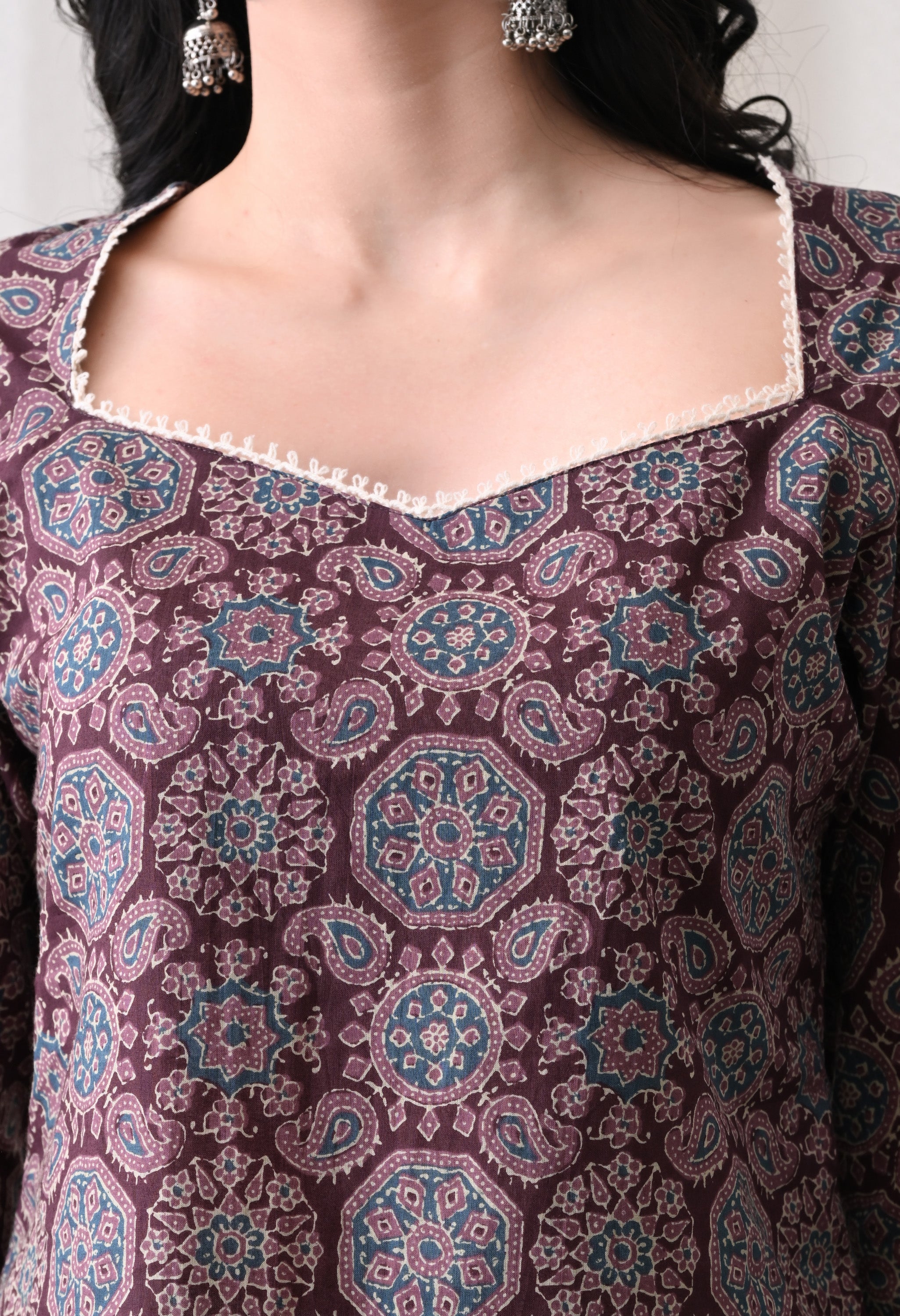 MEERA FAB Women's Floral Printed Cotton Short Kurta Square Neck