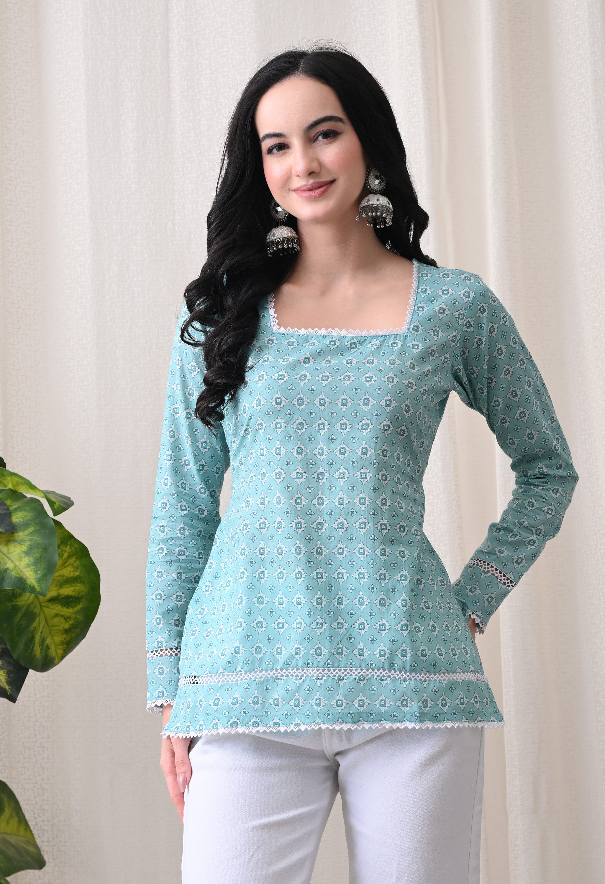 MEERA FAB Women's Floral Printed Cotton Short Kurta Square Neck