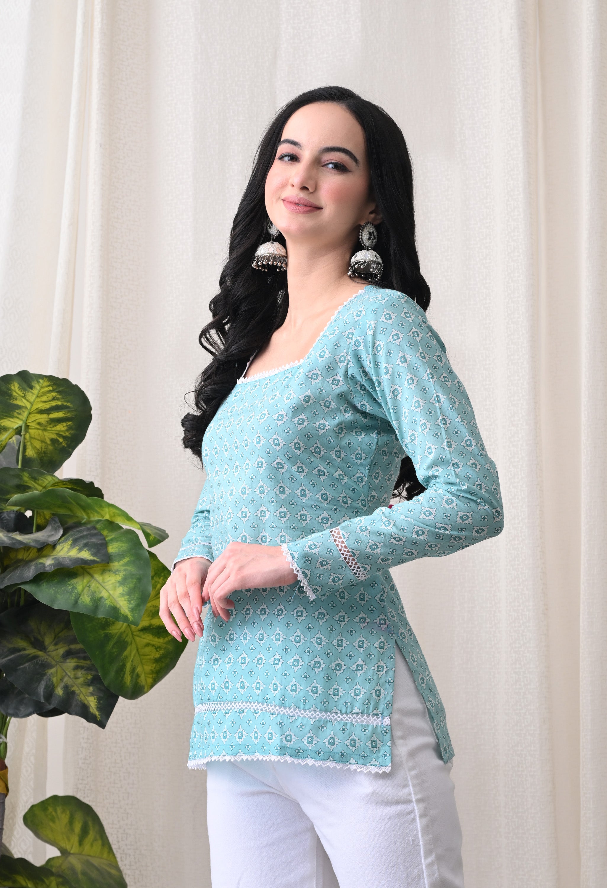 MEERA FAB Women's Floral Printed Cotton Short Kurta Square Neck